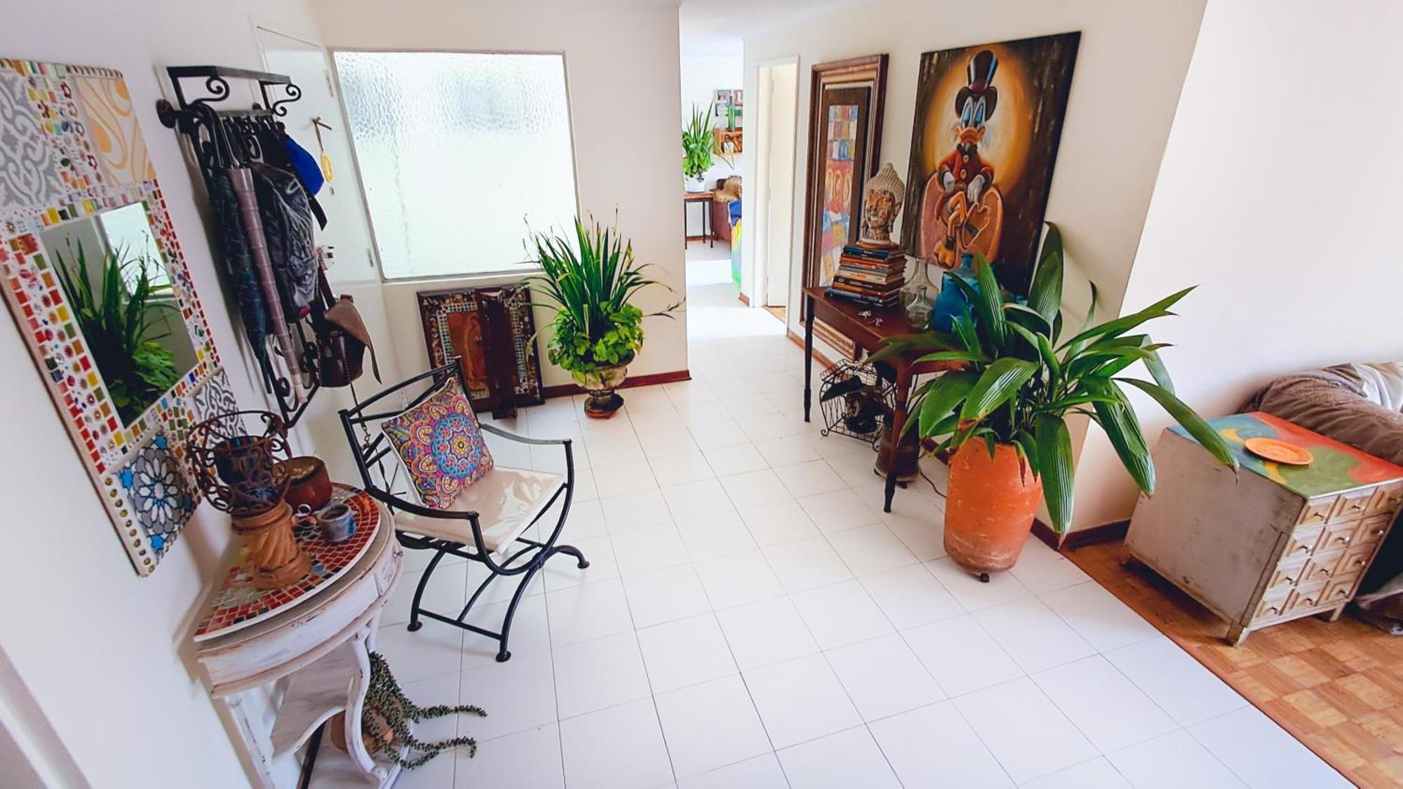 Privada En Apartamento, Conquistadores